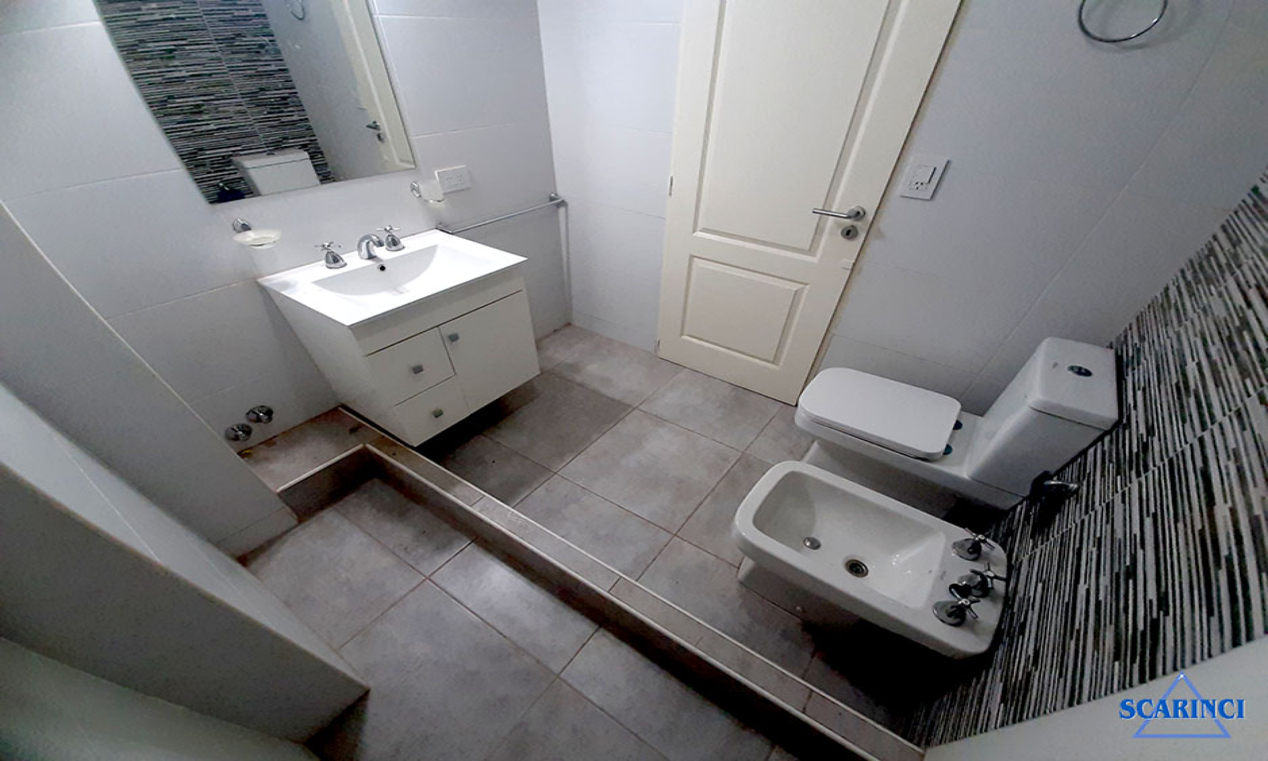 Carlos Berg 4700, Villa Lynch, San Martin, Provincia de Buenos Aires, Argentina, 3 Habitaciones Habitaciones, 2 Habitaciones Habitaciones,1 BañoBathrooms,PH,Venta,Carlos Berg,1998
