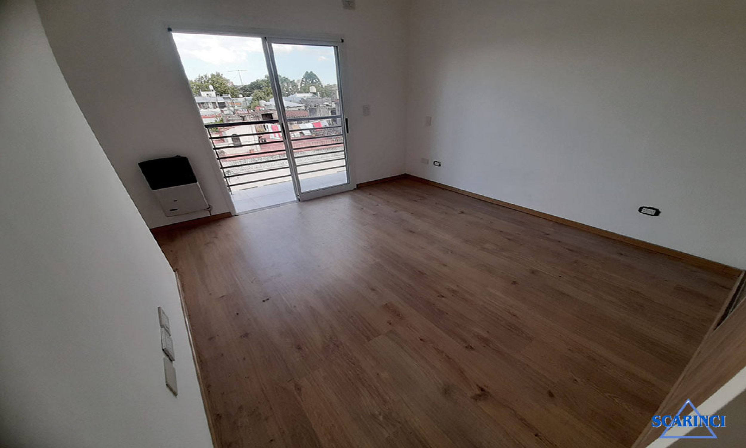 Carlos Berg 4700, Villa Lynch, San Martin, Provincia de Buenos Aires, Argentina, 3 Habitaciones Habitaciones, 2 Habitaciones Habitaciones,1 BañoBathrooms,PH,Venta,Carlos Berg,1998