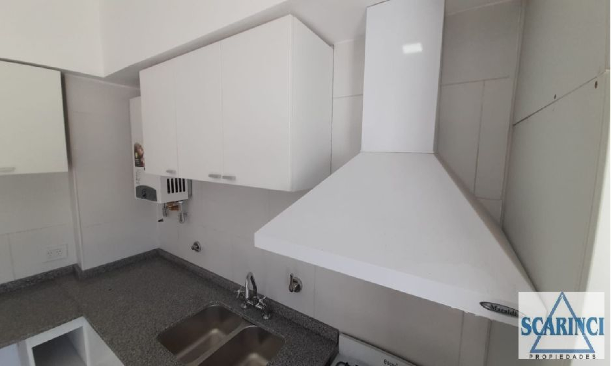 Carlos Berg 4700, Villa Lynch, San Martin, Provincia de Buenos Aires, Argentina, 3 Habitaciones Habitaciones, 2 Habitaciones Habitaciones,1 BañoBathrooms,PH,Venta,Carlos Berg,1998