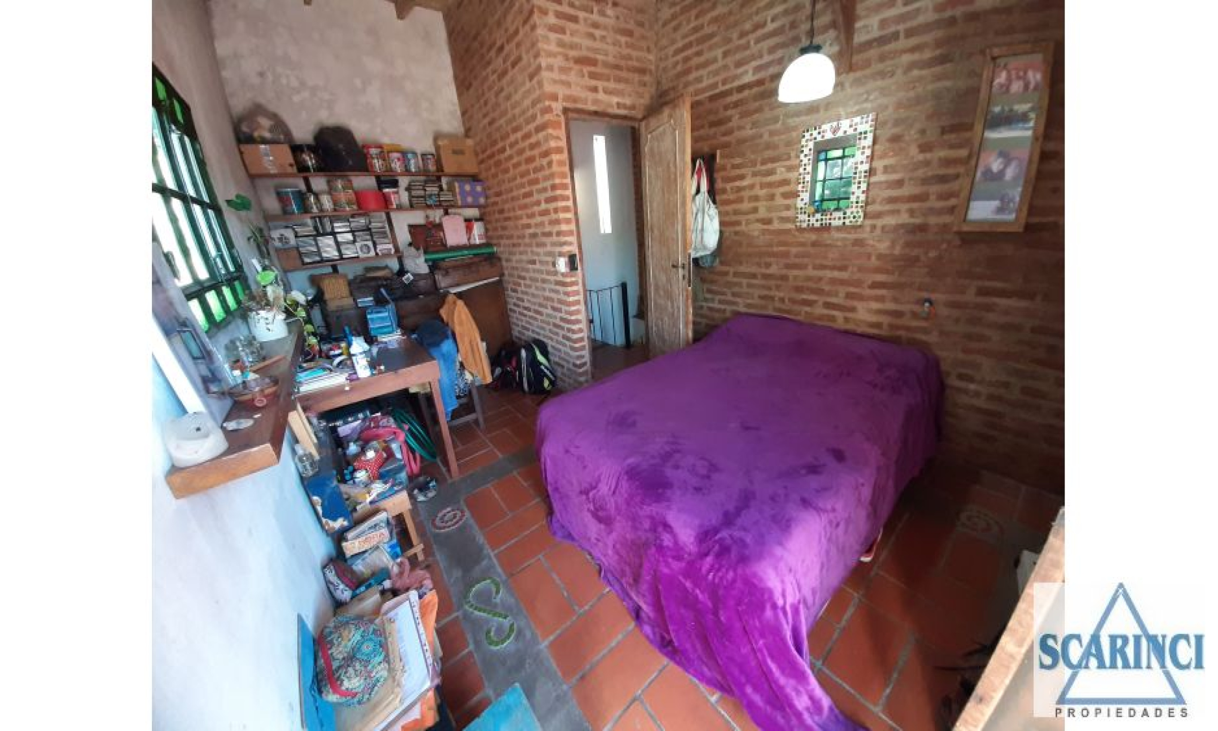 Casa de 4 ambientes sobre lote propio en venta Santos lugares.