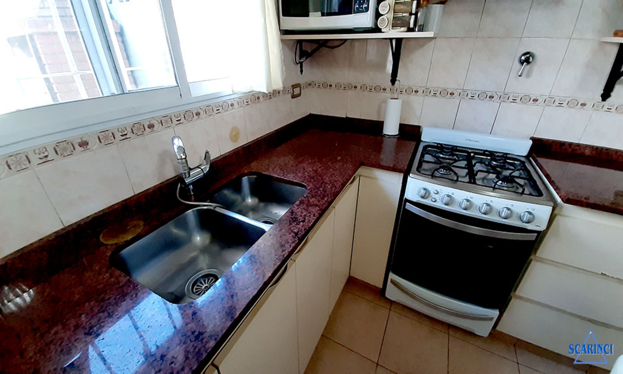 Pio XII 1300, Santos Lugares, Tres de Febrero, Provincia de Buenos Aires, Argentina, 4 Bedrooms Bedrooms, 3 Rooms Rooms,1 BathroomBathrooms,Casas,Venta,Pio XII,2061