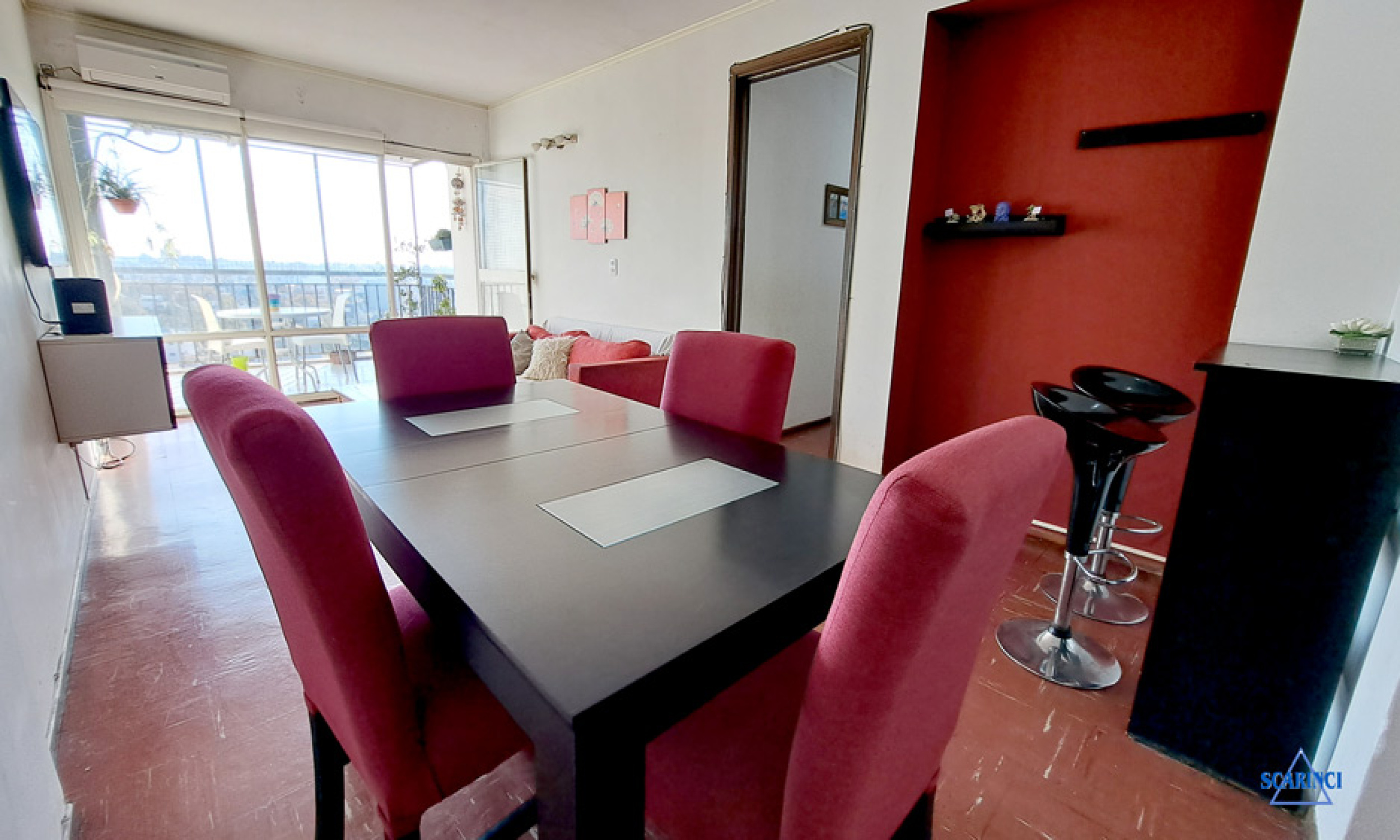 Departamento de 4 ambientes con balcón y lavadero en venta Villa Raffo Tres de Febrero.