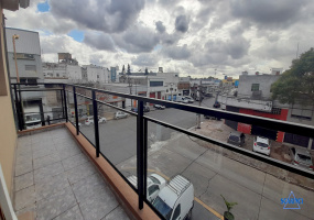 Alquiler dpto de 2 ambientes con balcón a estrenar Villa Lynch.