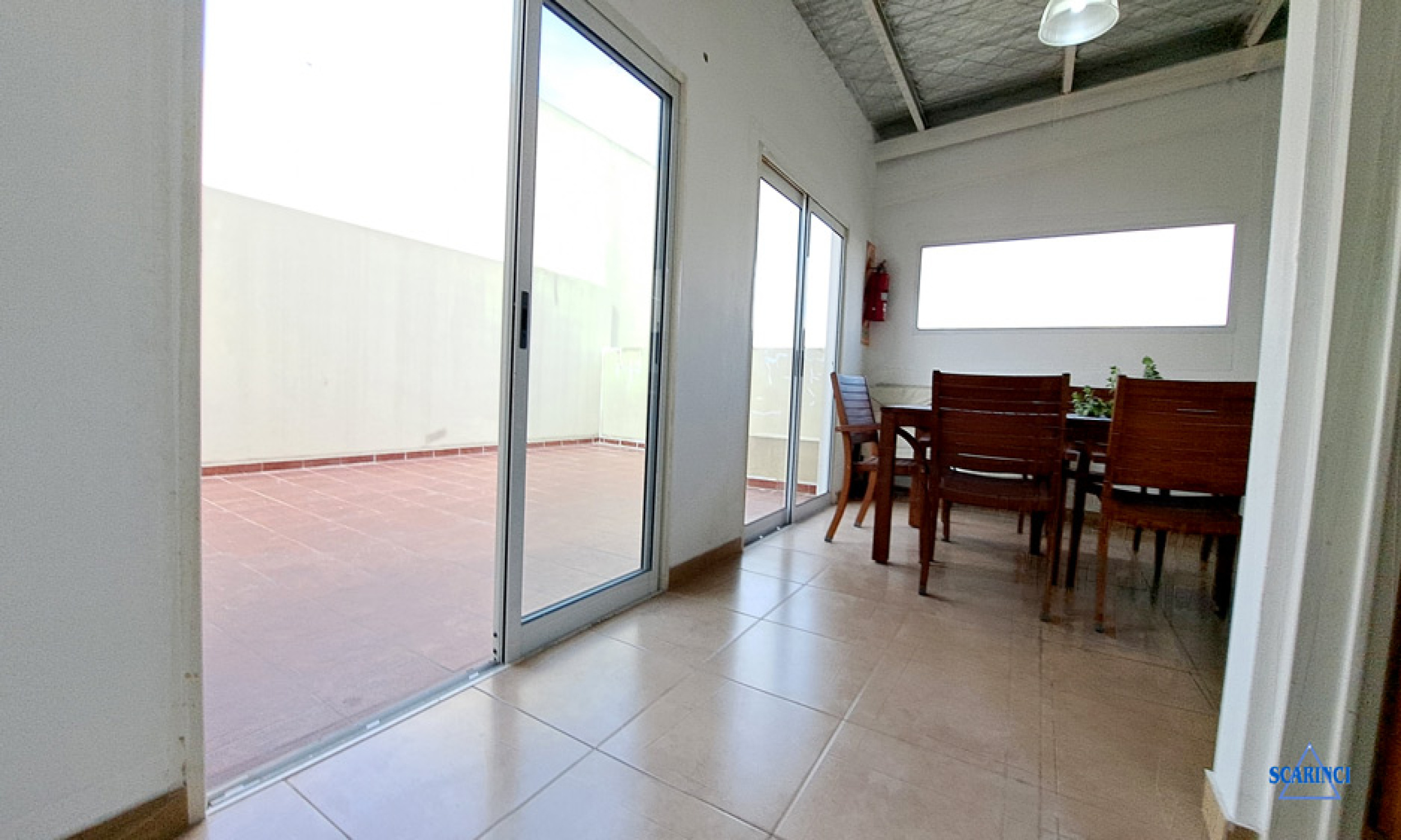 Departamento de 3 ambientes con balcón en venta -  Sáenz Peña 
