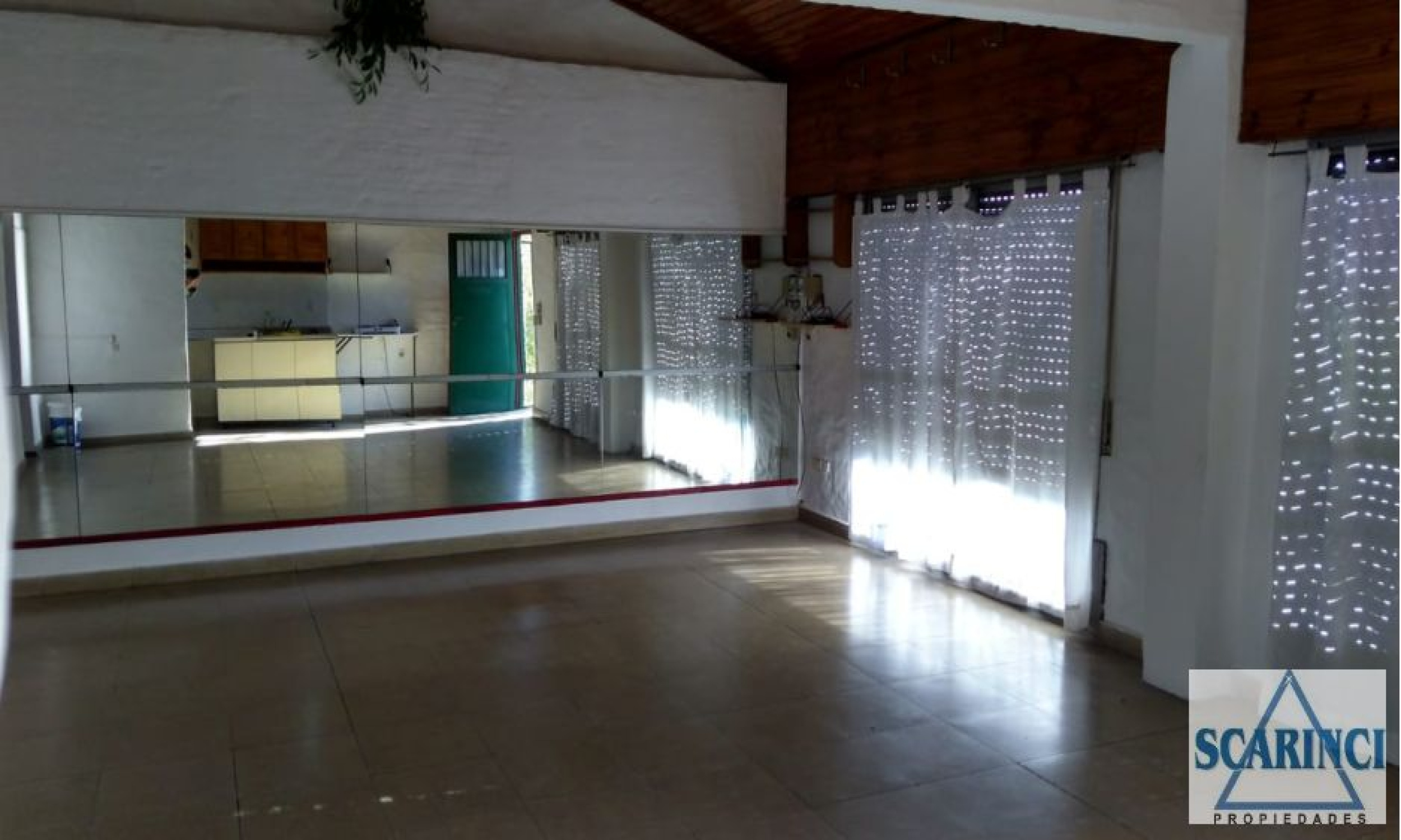 Alquiler Ph de 3 ambientes al frente en primer piso - Martín Coronado 