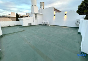 Alquiler PH al frente 3 ambientes con terraza - Villa Raffo.