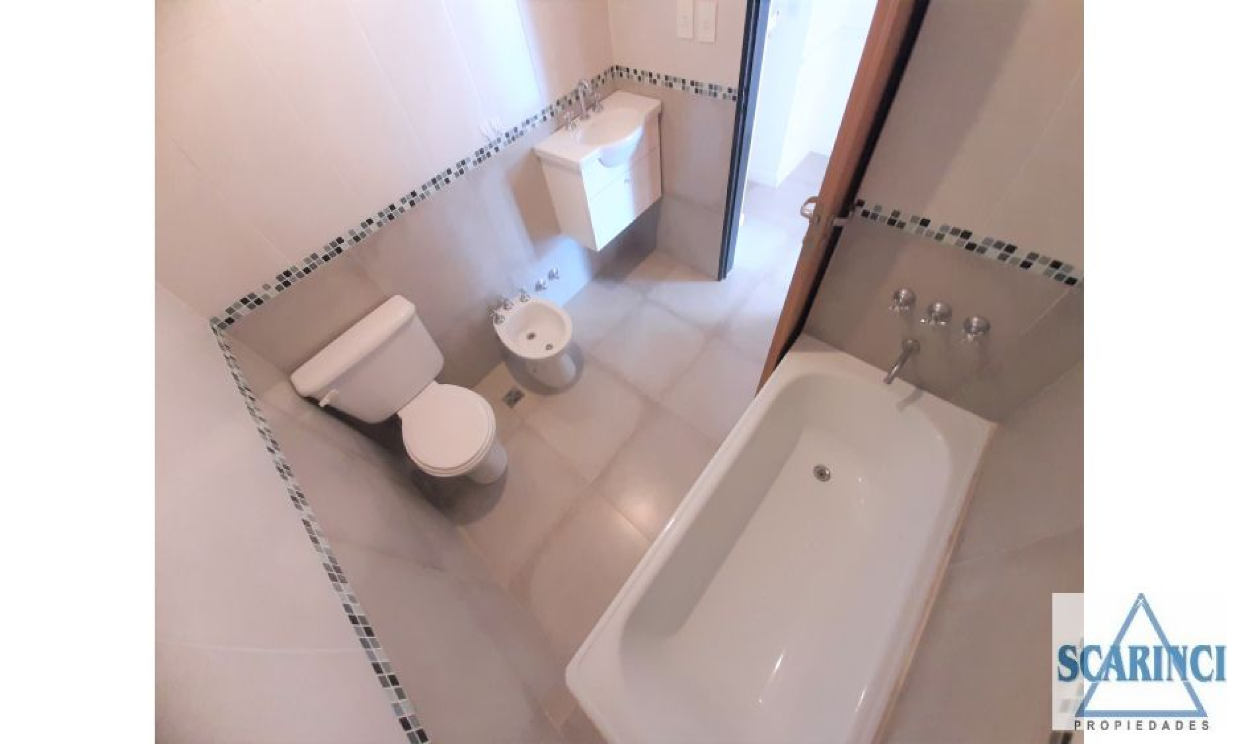 Alquileres en  Sáenz Peña, Tres de Febrero, Provincia de Buenos Aires, Argentina