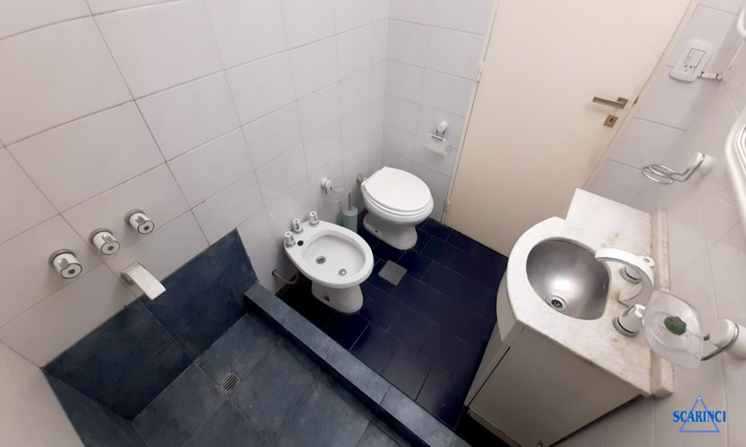 Alquiler Departamento de 3 amb. en P.B. al frente, con patio S, Lugares.