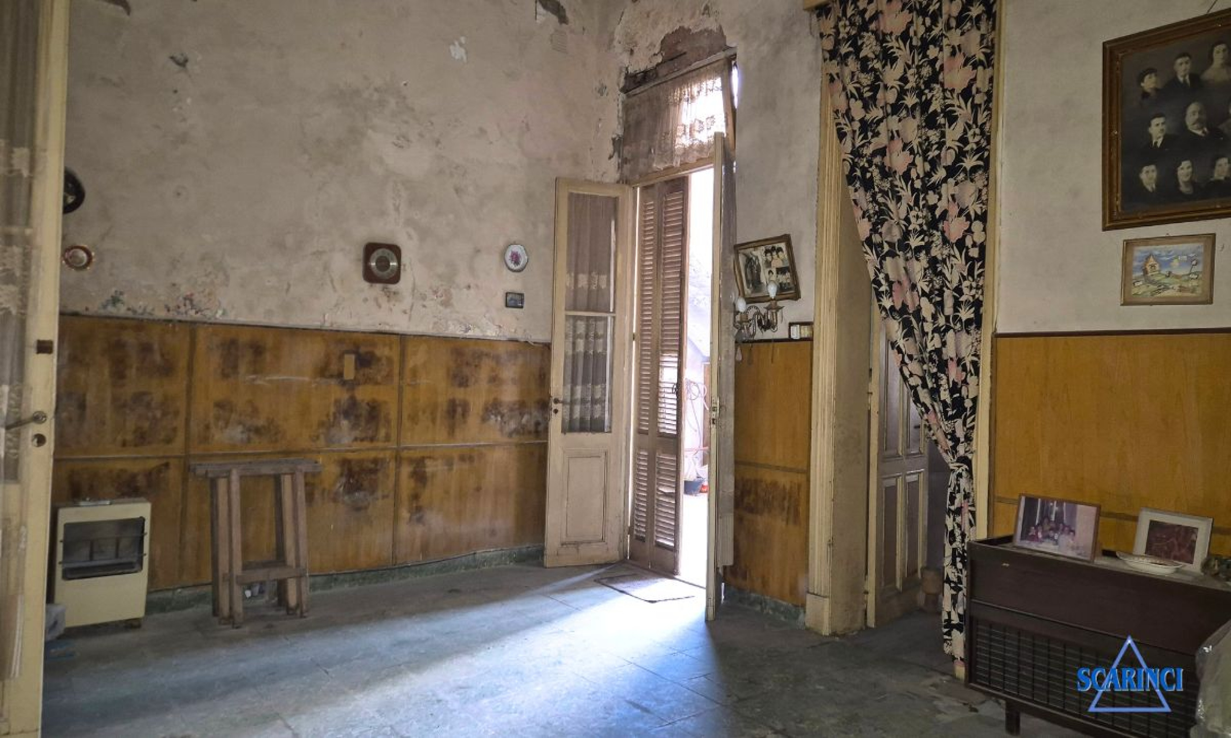 Lage 1500, Santos Lugares, Tres de Febrero, Provincia de Buenos Aires, Argentina, 6 Bedrooms Bedrooms, 4 Rooms Rooms,2 BathroomsBathrooms,Casas,Venta,Lage,2535