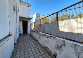 Lage 1500, Santos Lugares, Tres de Febrero, Provincia de Buenos Aires, Argentina, 6 Bedrooms Bedrooms, 4 Rooms Rooms,2 BathroomsBathrooms,Casas,Venta,Lage,2535