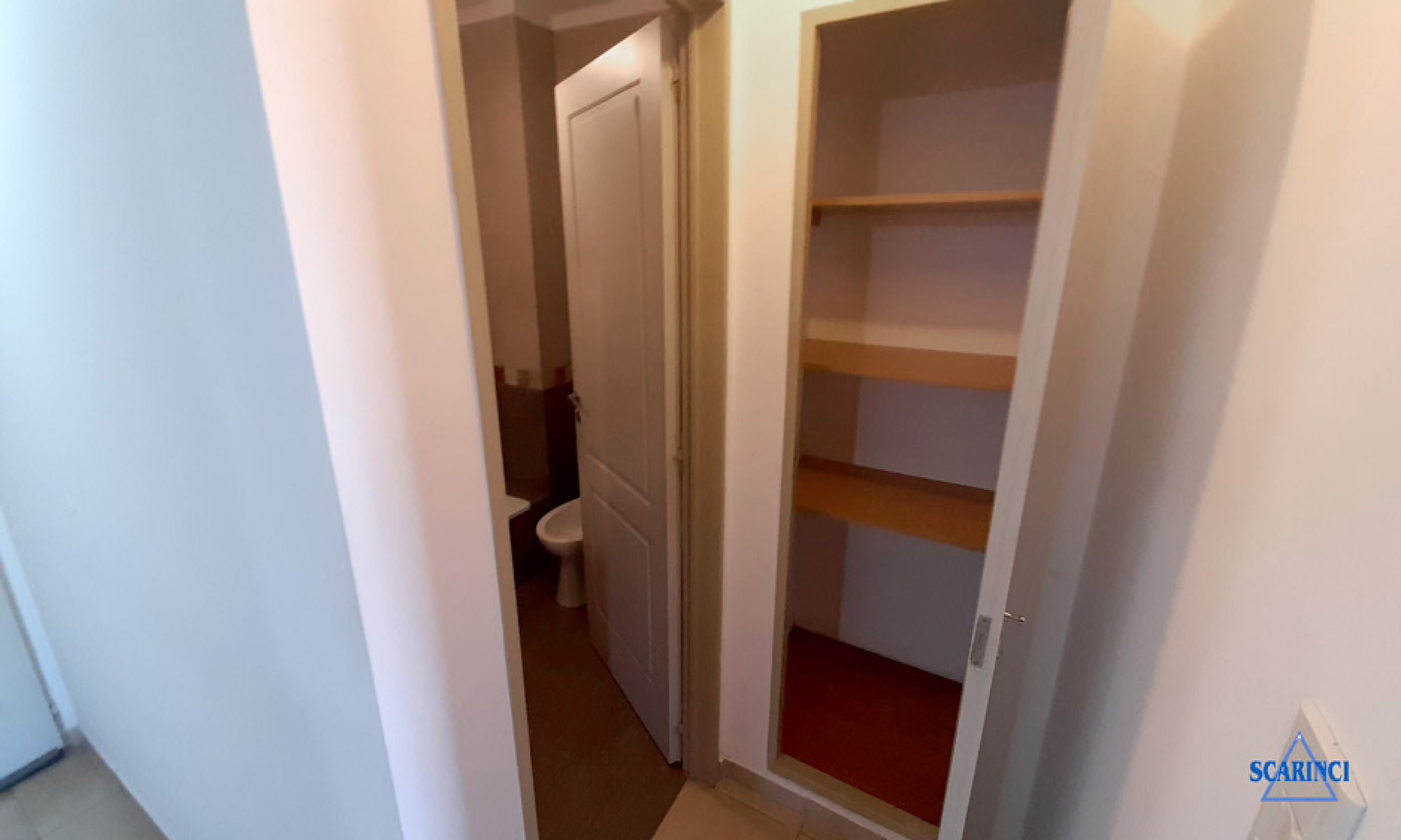 Departamento  monoambiente con balcón en alquiler Caseros