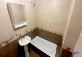 Departamento  monoambiente con balcón en alquiler Caseros