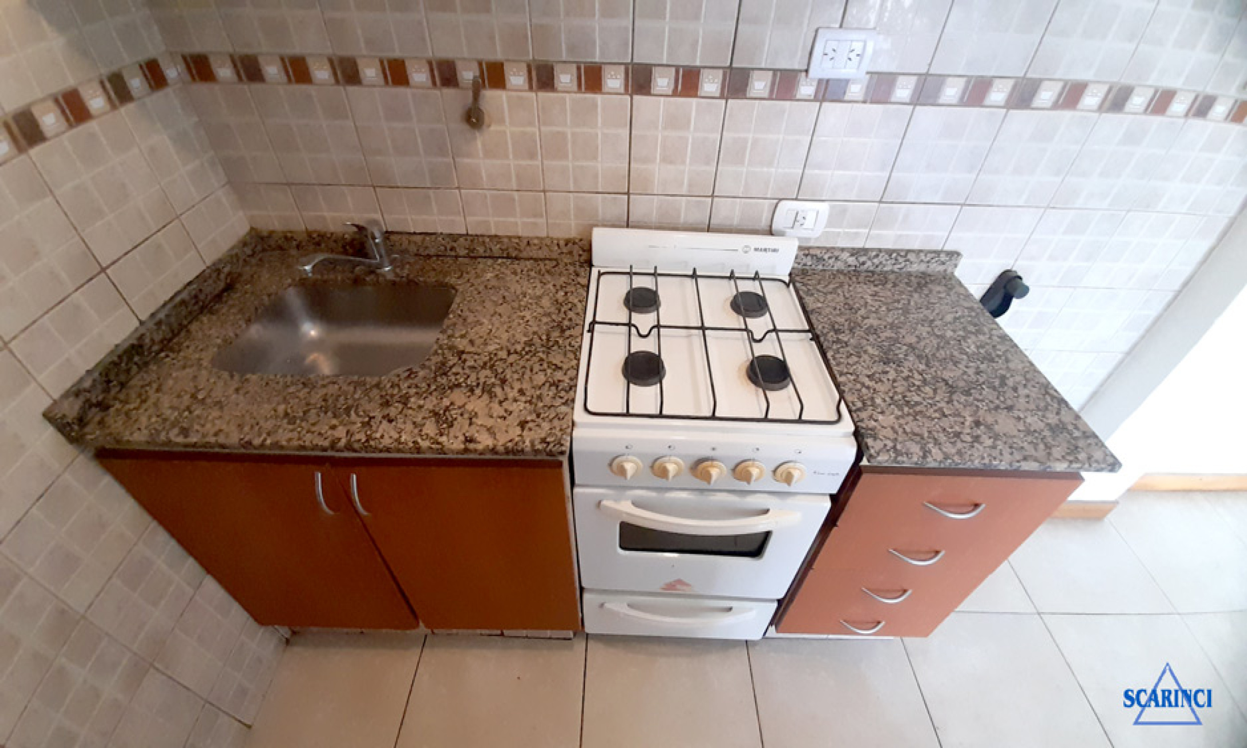 Alquiler departamento 2 ambientes con balcón en Santos Lugares