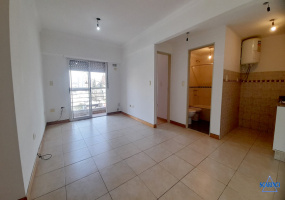 Alquiler departamento 2 ambientes con balcón en Santos Lugares