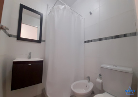 Monoambiente con balcon en alquiler en  Sáenz Peña   