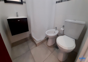 Monoambiente con balcon en alquiler en  Sáenz Peña   