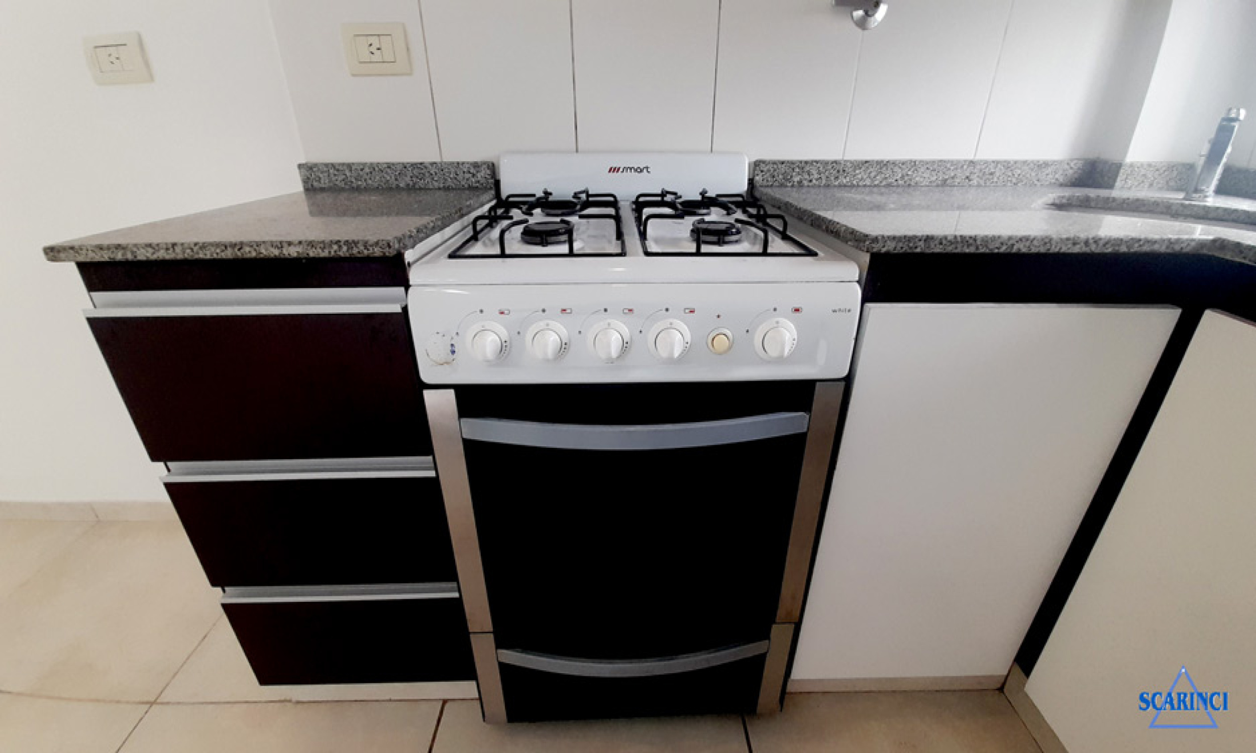 Monoambiente con balcon en alquiler en  Sáenz Peña   