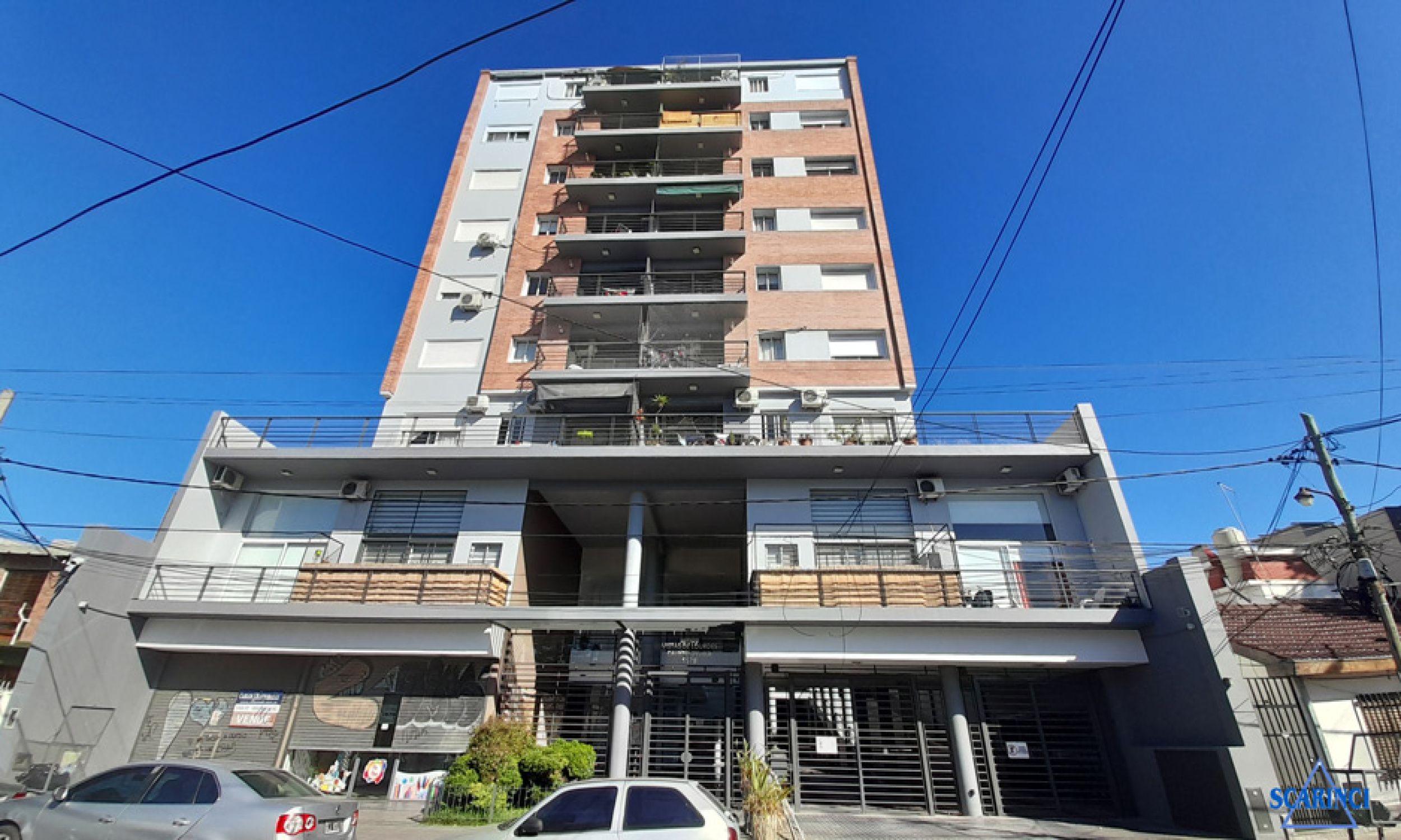 Monoambiente con balcón, amenities y Sum en Santos Lugares.
