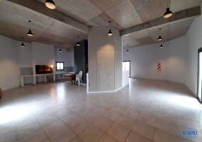 Departamento en alquiler de 2 ambientes al frente con balcón y Sum con parrilla en Sáenz Peña.