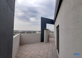 Departamento en alquiler de 2 ambientes al frente con balcón y Sum con parrilla en Sáenz Peña.