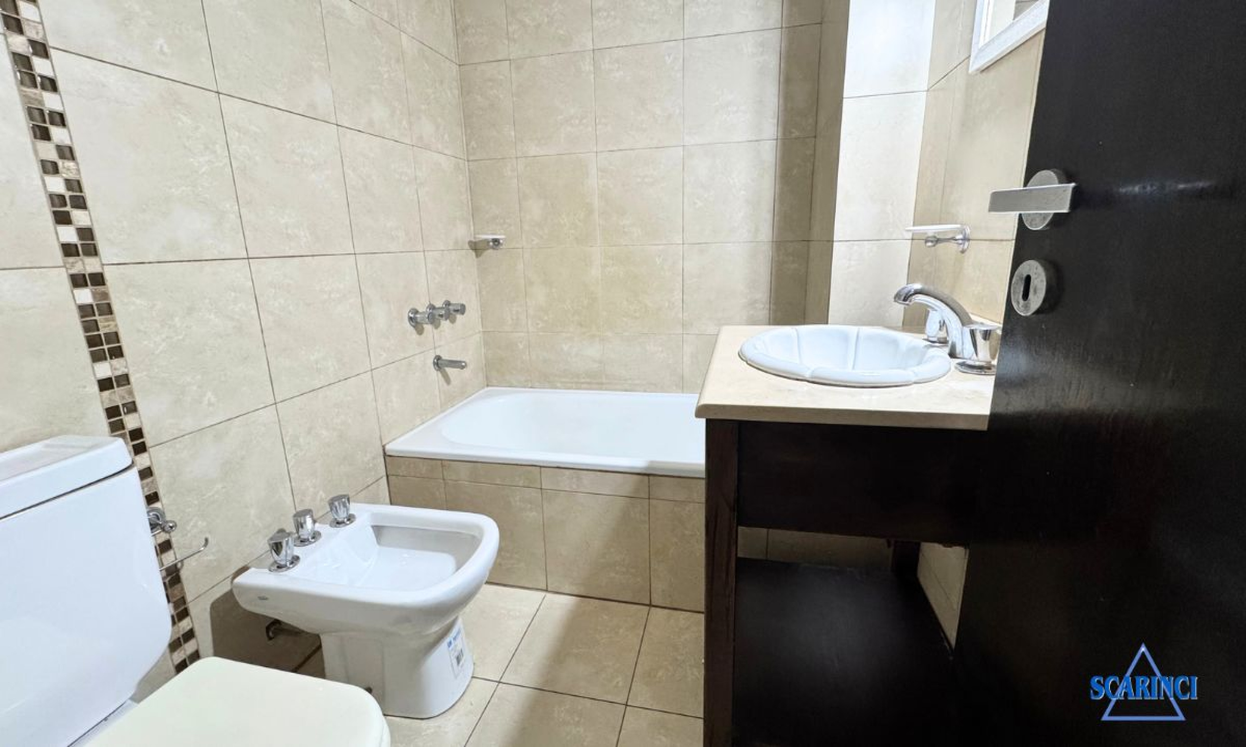 Benito Lynch 2664, Sáenz Peña, Tres de Febrero, Provincia de Buenos Aires, Argentina, 3 Bedrooms Bedrooms, 2 Rooms Rooms,1 BathroomBathrooms,Departamentos,Venta,Benito Lynch,2748
