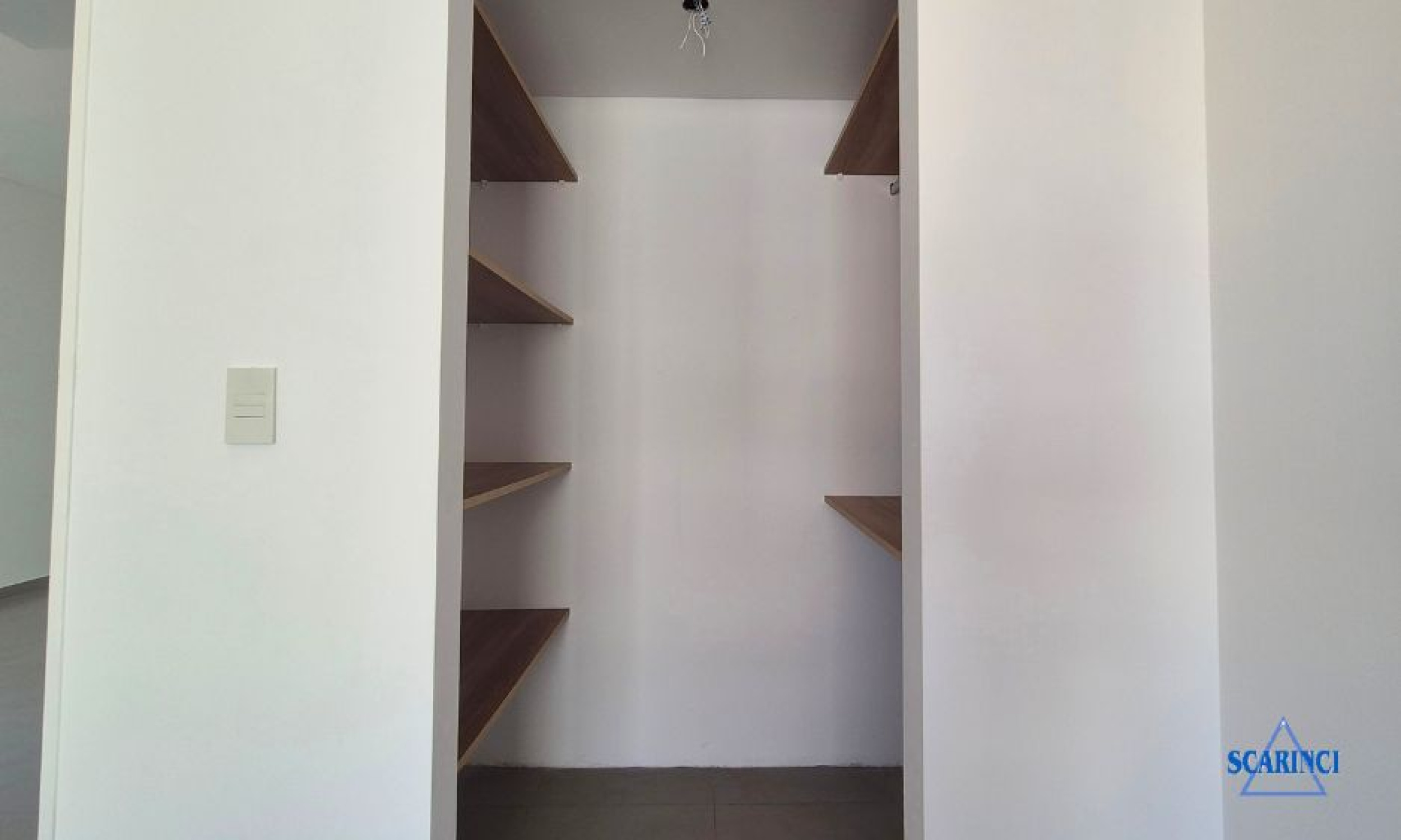 Venta Departamento de 2 ambientes a Estrenar al contrafrente Sáenz Peña.