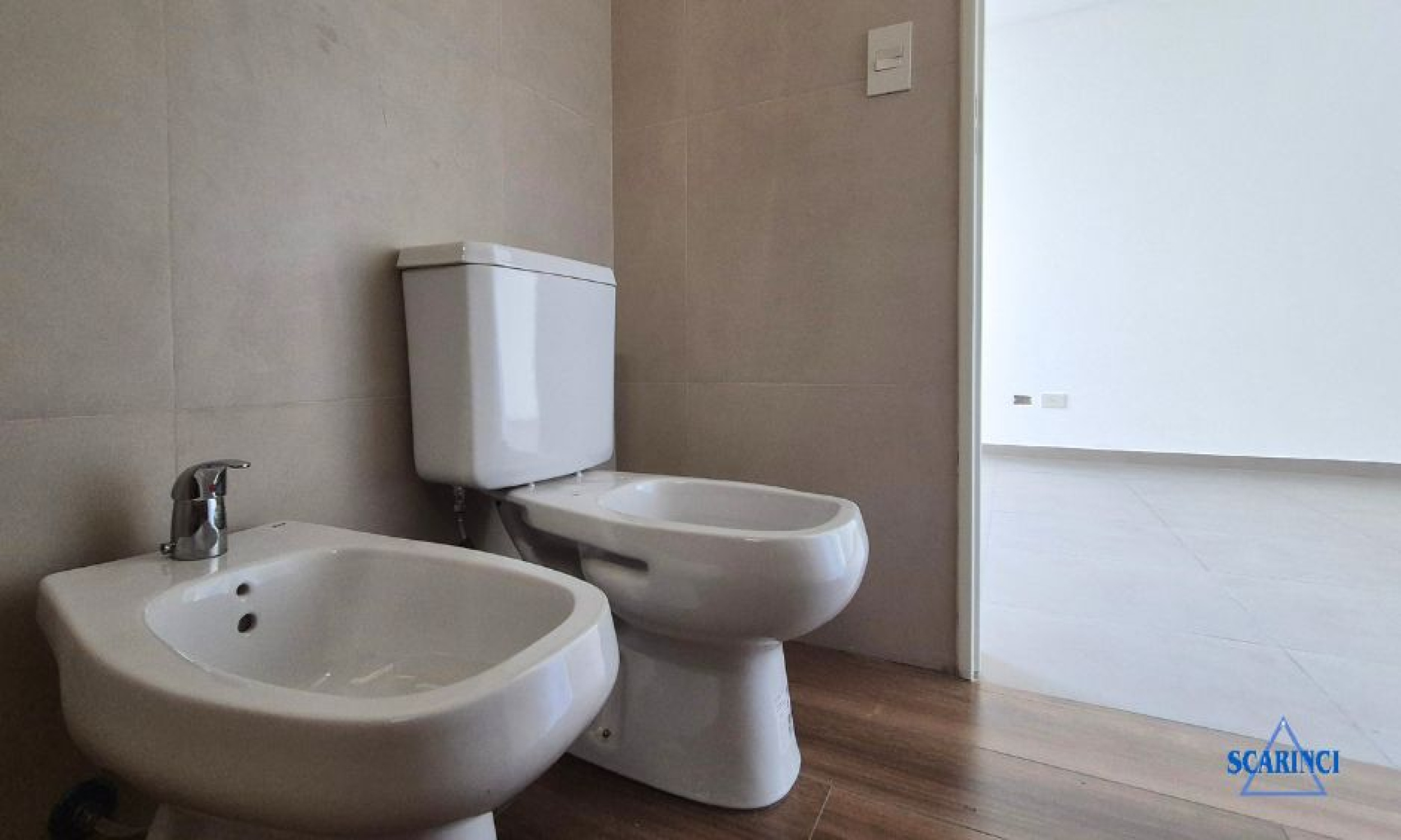 Venta Departamento de 2 ambientes a Estrenar al contrafrente Sáenz Peña.