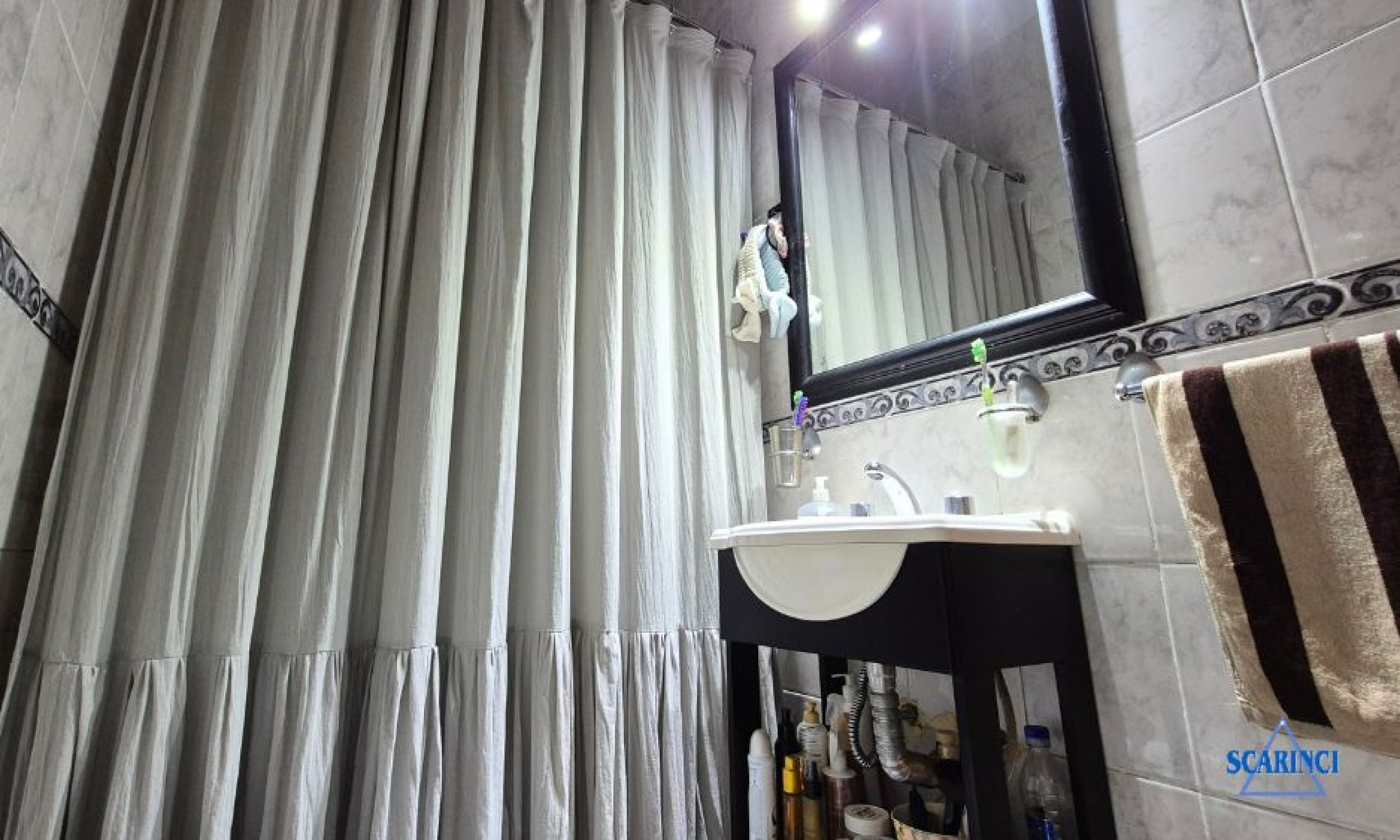 Venta Departamento 3 ambientes al frente en Sáenz Peña.
