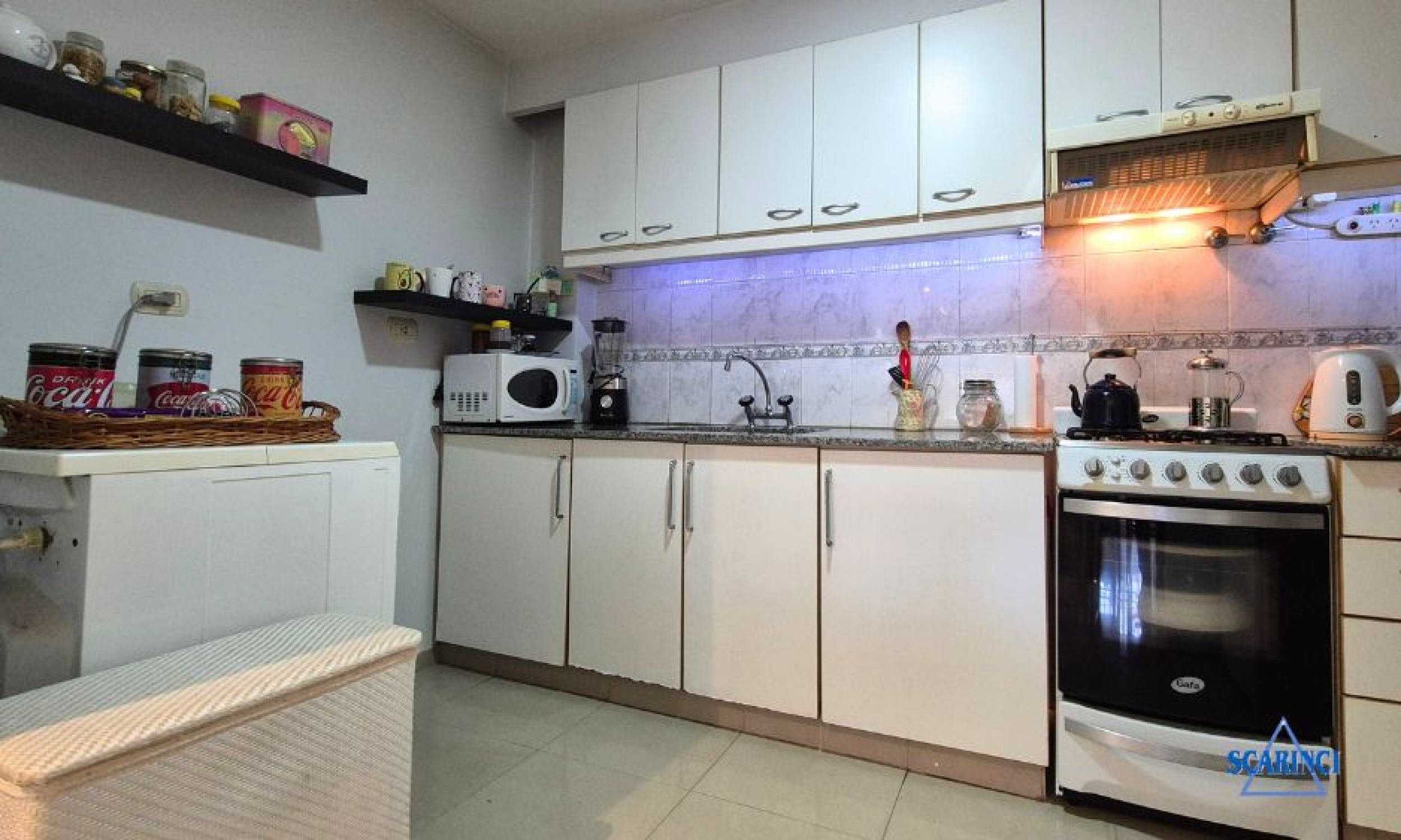 Venta Departamento 3 ambientes al frente en Sáenz Peña.
