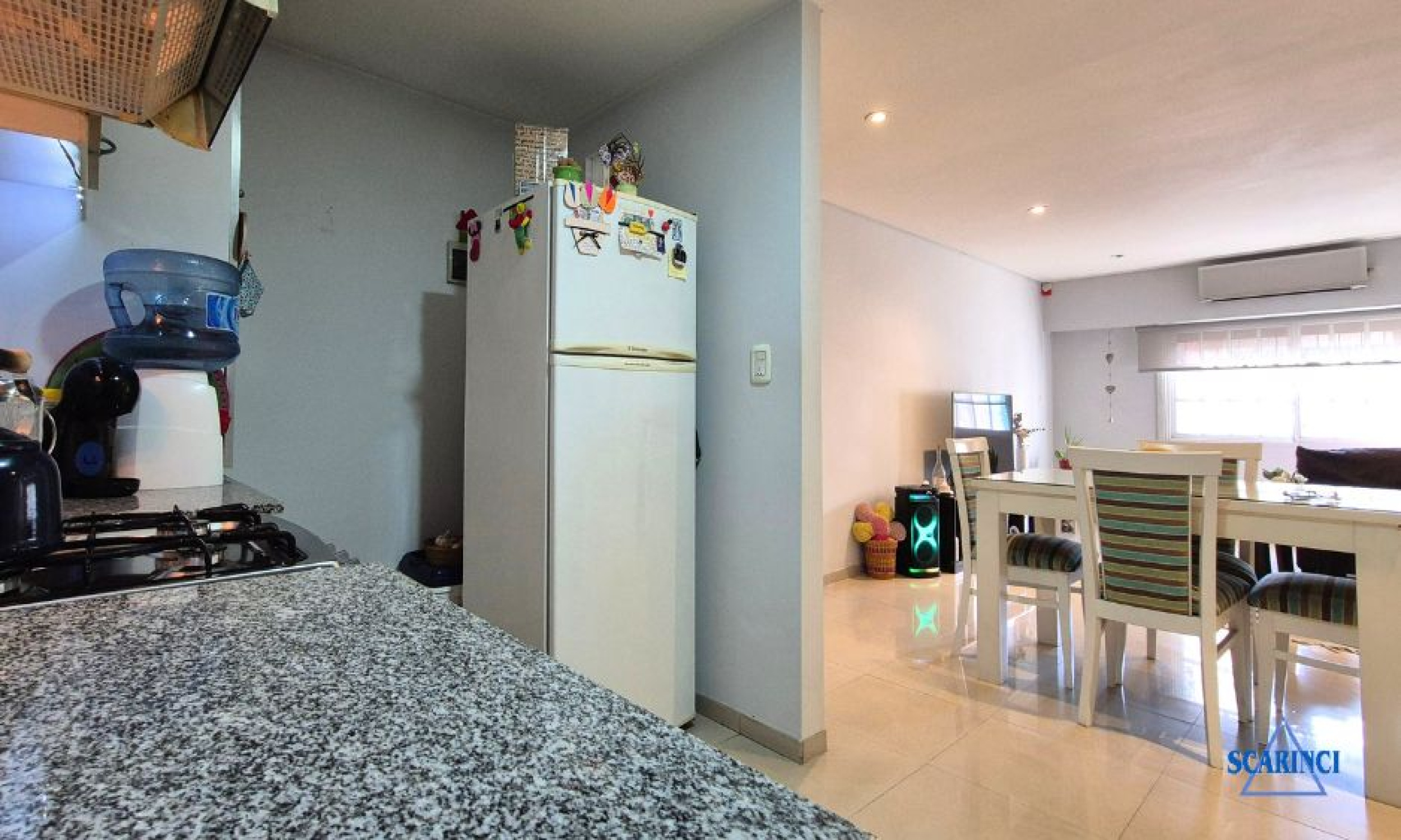 Venta Departamento 3 ambientes al frente en Sáenz Peña.