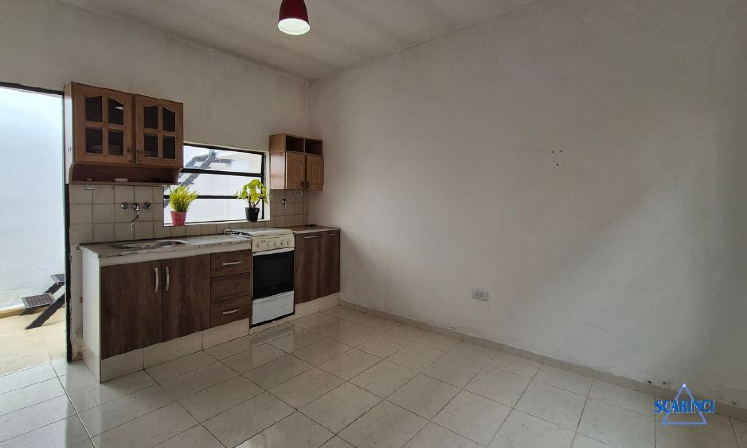 Venta de Ph de 3 ambientes S/Expensas, con patio y terraza propia en Santos Lugares.