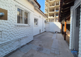 Lisandro de la Torre 2100, Santos Lugares, Tres de Febrero, Provincia de Buenos Aires, Argentina, 4 Bedrooms Bedrooms, 3 Rooms Rooms,1 BathroomBathrooms,Casas,Venta,Lisandro de la Torre,2764