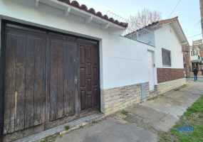 Lisandro de la Torre 2100, Santos Lugares, Tres de Febrero, Provincia de Buenos Aires, Argentina, 4 Bedrooms Bedrooms, 3 Rooms Rooms,1 BathroomBathrooms,Casas,Venta,Lisandro de la Torre,2764