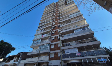 Venta de Departamento de 2 ambientes con SUM en Santos Lugares.