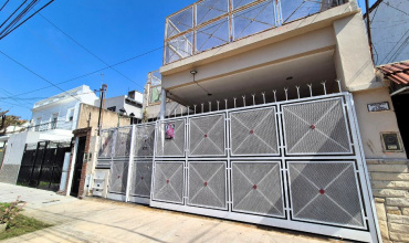 Venta de Ph de 5 ambientes Sin expensas, con garage, patio, quincho, parrilla y terraza en Santos Lugares.