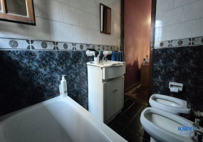 Roberto Lage 1300, Santos Lugares, Tres de Febrero, Provincia de Buenos Aires, Argentina, 8 Bedrooms Bedrooms, 6 Rooms Rooms,3 BathroomsBathrooms,Casas,Venta,Roberto Lage,2788