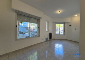 Anchordoqui 800, Sáenz Peña, Tres de Febrero, Provincia de Buenos Aires, Argentina, 2 Bedrooms Bedrooms, 1 Room Rooms,1 BathroomBathrooms,PH,Venta,Anchordoqui,2794