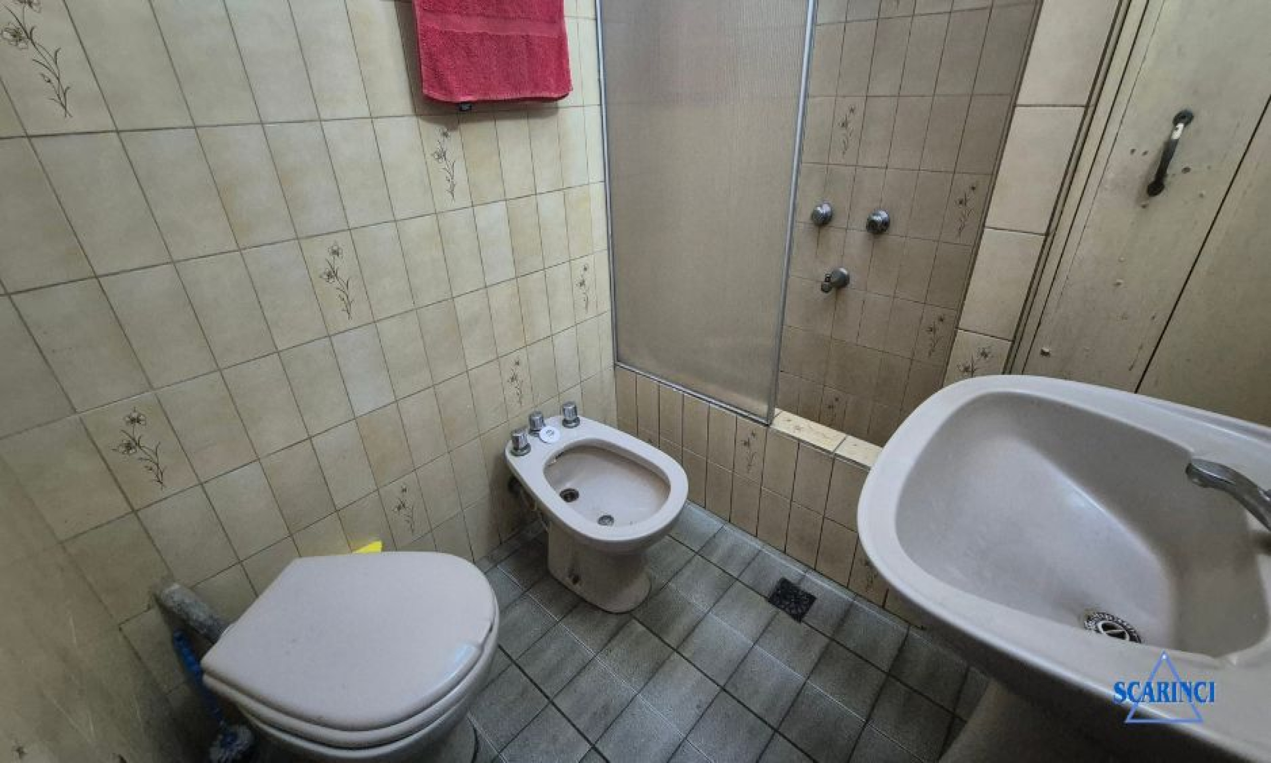 San Pedro 1400, Villa Raffo, Tres de Febrero, Provincia de Buenos Aires, Argentina, 4 Bedrooms Bedrooms, 2 Rooms Rooms,2 BathroomsBathrooms,PH,Venta,San Pedro,2795