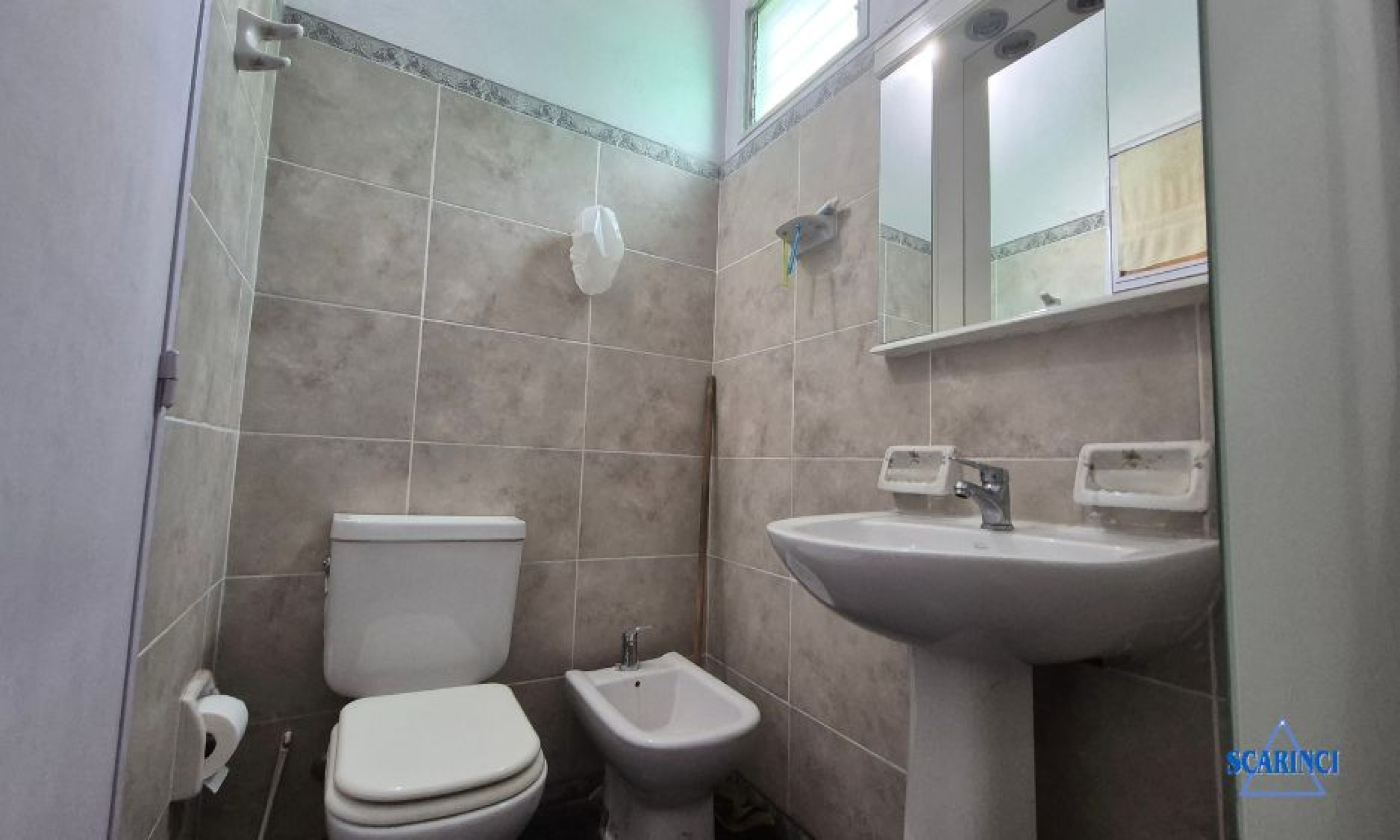 San Pedro 1400, Villa Raffo, Tres de Febrero, Provincia de Buenos Aires, Argentina, 4 Bedrooms Bedrooms, 2 Rooms Rooms,2 BathroomsBathrooms,PH,Venta,San Pedro,2795