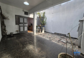 San Pedro 1400, Villa Raffo, Tres de Febrero, Provincia de Buenos Aires, Argentina, 4 Bedrooms Bedrooms, 2 Rooms Rooms,2 BathroomsBathrooms,PH,Venta,San Pedro,2795