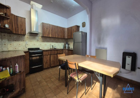 San Pedro 1400, Villa Raffo, Tres de Febrero, Provincia de Buenos Aires, Argentina, 4 Bedrooms Bedrooms, 2 Rooms Rooms,2 BathroomsBathrooms,PH,Venta,San Pedro,2795