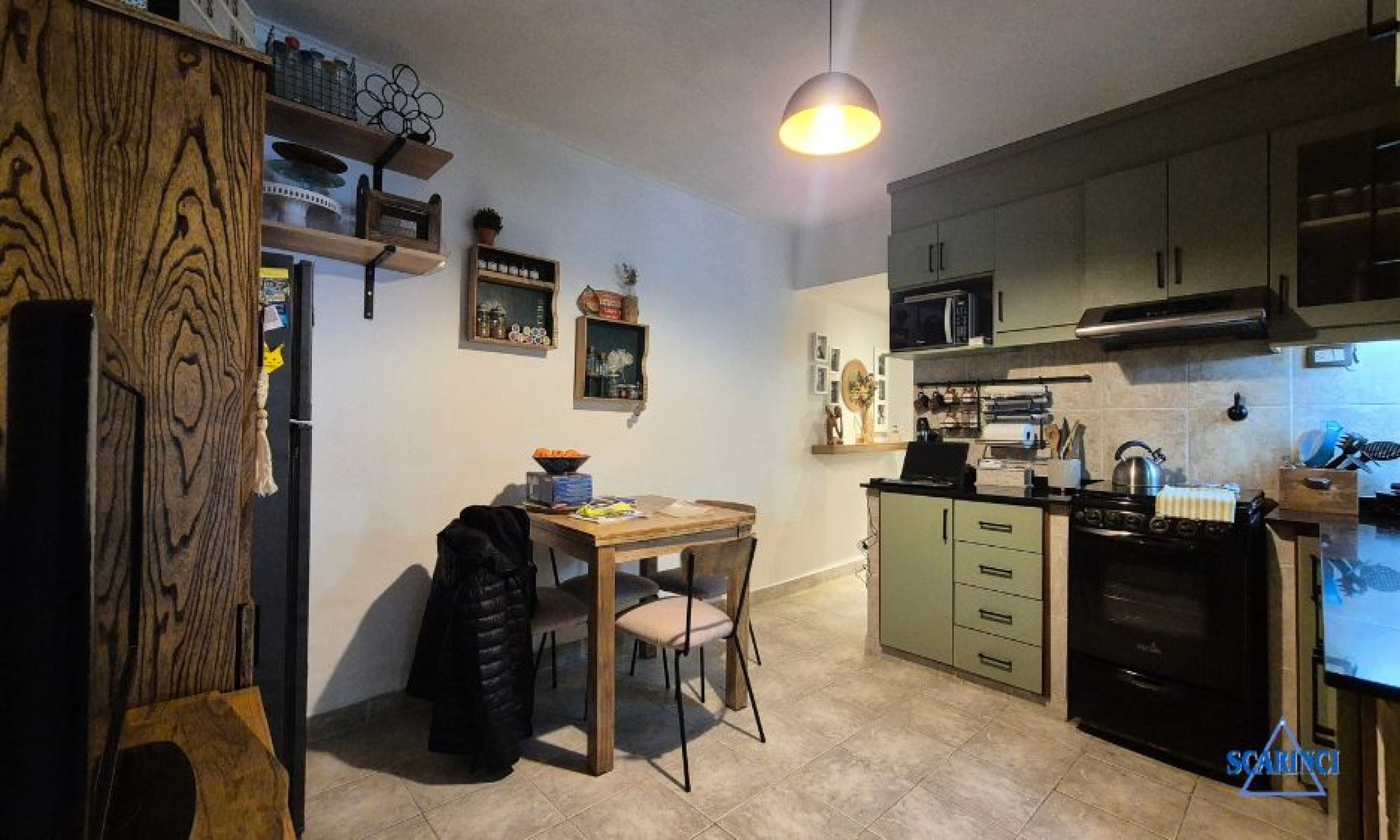 Pío XII 1500, Santos Lugares, Tres de Febrero, Provincia de Buenos Aires, Argentina, 5 Bedrooms Bedrooms, 3 Rooms Rooms,3 BathroomsBathrooms,Casas,Venta,Pío XII,2805