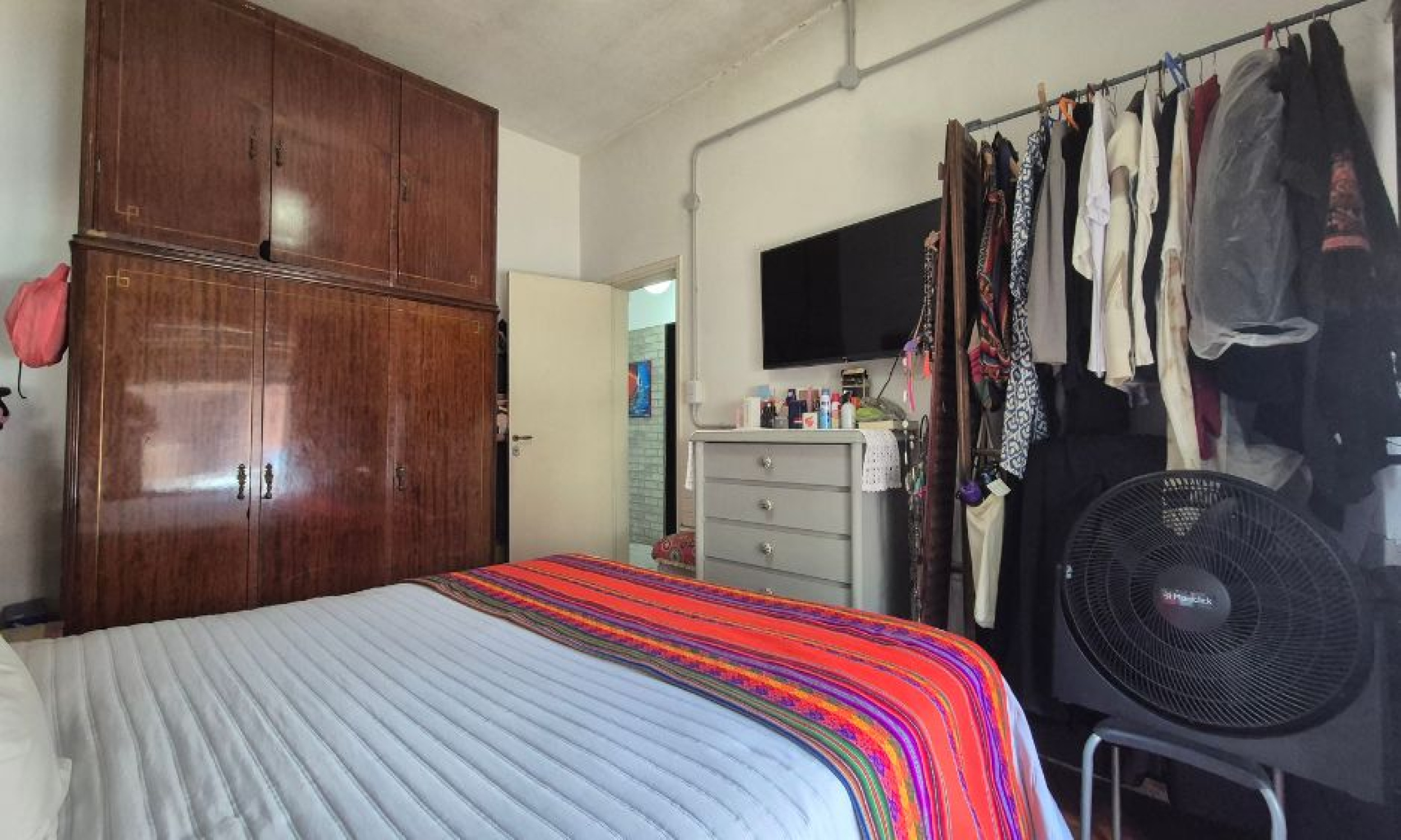 Mosconi 2800, Sáenz Peña, Tres de Febrero, Provincia de Buenos Aires, Argentina, 4 Bedrooms Bedrooms, 3 Rooms Rooms,1 BathroomBathrooms,Casas,Venta,Mosconi ,2855