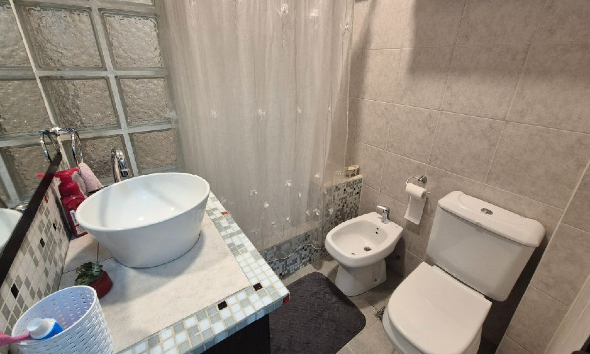 Mosconi 2800, Sáenz Peña, Tres de Febrero, Provincia de Buenos Aires, Argentina, 4 Bedrooms Bedrooms, 3 Rooms Rooms,1 BathroomBathrooms,Casas,Venta,Mosconi ,2855