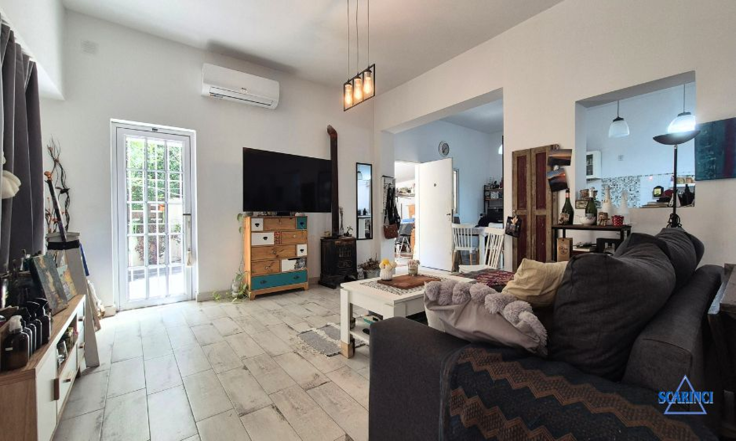 Mosconi 2800, Sáenz Peña, Tres de Febrero, Provincia de Buenos Aires, Argentina, 4 Bedrooms Bedrooms, 3 Rooms Rooms,1 BathroomBathrooms,Casas,Venta,Mosconi ,2855