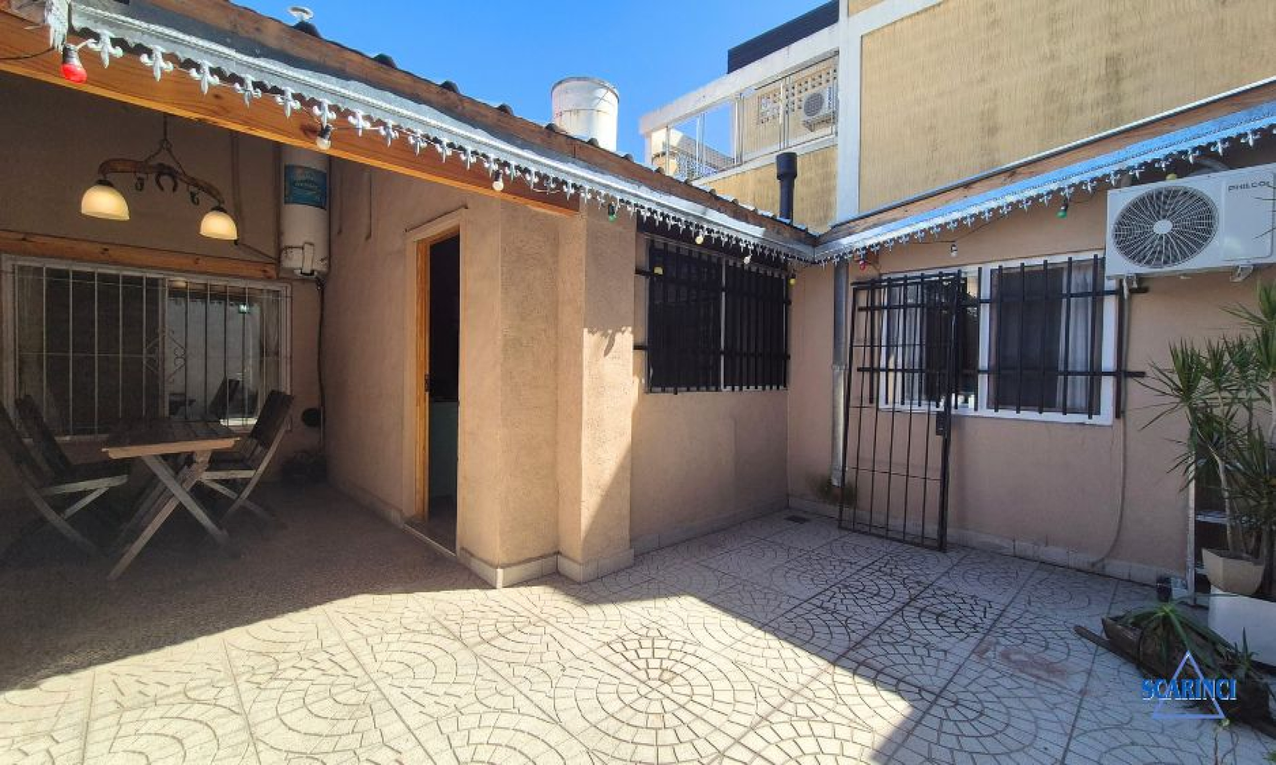 Lisandro de la Torre 1224, Caseros, Tres de Febrero, Provincia de Buenos Aires, Argentina, 6 Bedrooms Bedrooms, 4 Rooms Rooms,1 BathroomBathrooms,PH,Venta,Lisandro de la Torre,2864