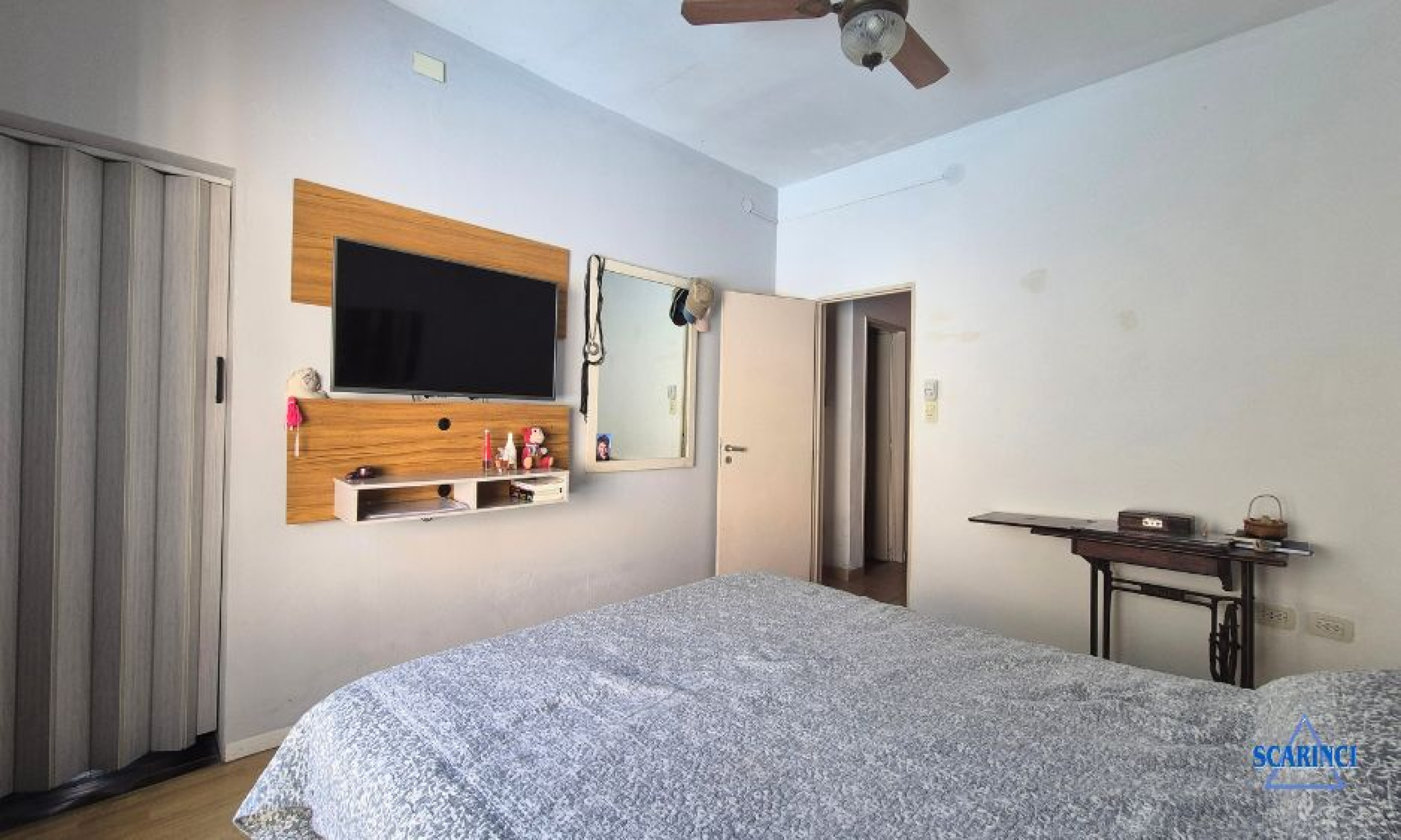 Lisandro de la Torre 1224, Caseros, Tres de Febrero, Provincia de Buenos Aires, Argentina, 6 Bedrooms Bedrooms, 4 Rooms Rooms,1 BathroomBathrooms,PH,Venta,Lisandro de la Torre,2864