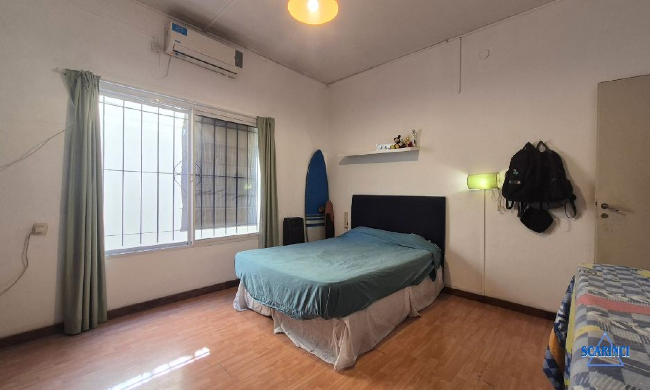 Lisandro de la Torre 1224, Caseros, Tres de Febrero, Provincia de Buenos Aires, Argentina, 6 Bedrooms Bedrooms, 4 Rooms Rooms,1 BathroomBathrooms,PH,Venta,Lisandro de la Torre,2864