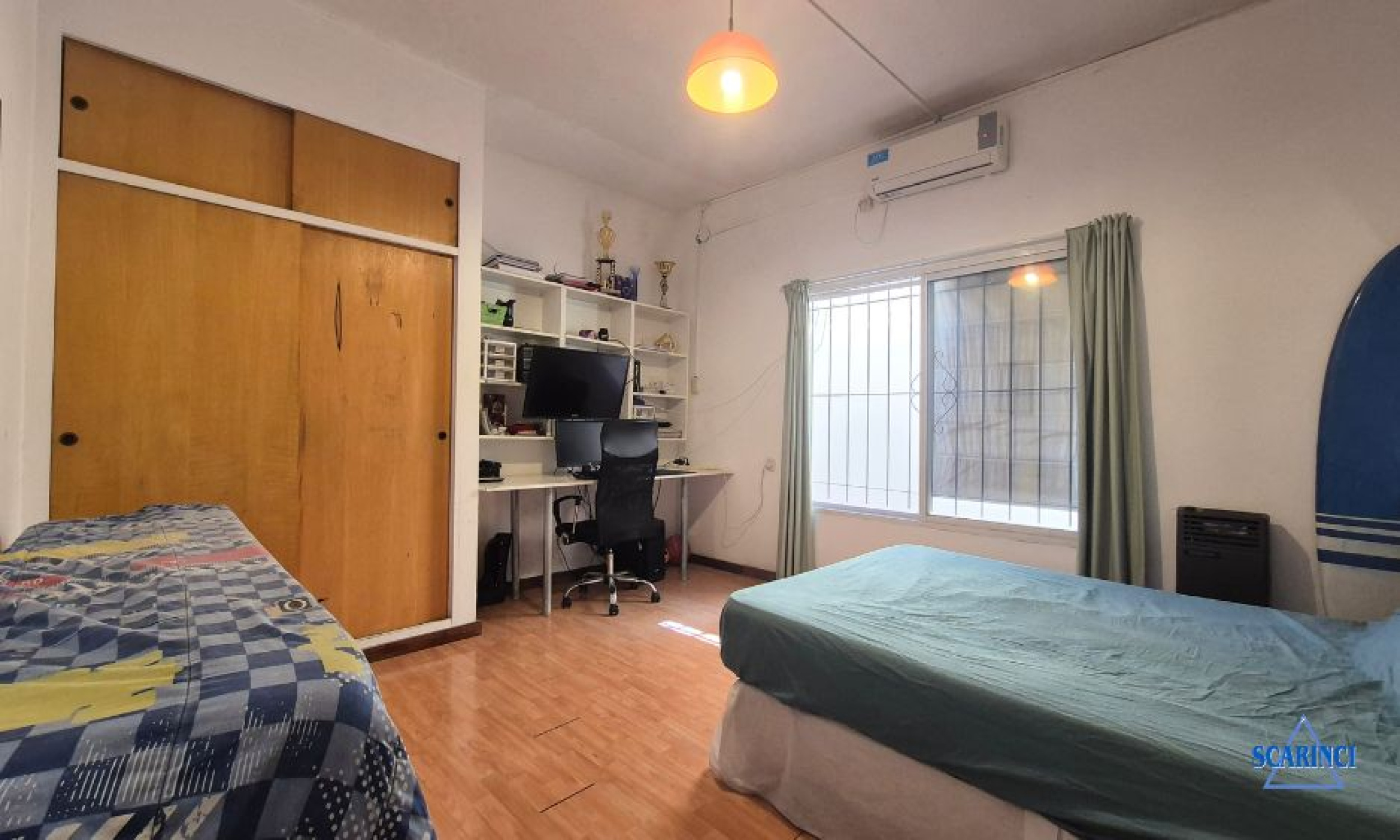 Lisandro de la Torre 1224, Caseros, Tres de Febrero, Provincia de Buenos Aires, Argentina, 6 Bedrooms Bedrooms, 4 Rooms Rooms,1 BathroomBathrooms,PH,Venta,Lisandro de la Torre,2864