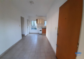 Mosconi 2984, Sáenz Peña, Tres de Febrero, Provincia de Buenos Aires, Argentina, 2 Bedrooms Bedrooms, 1 Room Rooms,1 BathroomBathrooms,Departamentos,Alquiler, Mosconi,2871